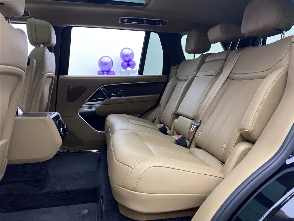 Land Rover Range Rover 2025 3.0 L6 400PS Autobiography LWB 2025 - thumbnail 9