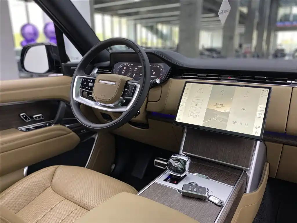 Land Rover Range Rover 2025 3.0 L6 400PS Autobiography LWB 2025 - thumbnail 14