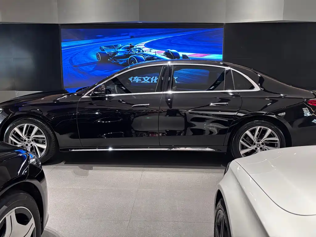 Mercedes-Benz Mercedes-Benz E-Class 2024 Facelift E 300 L Fashion 2024 - thumbnail 3