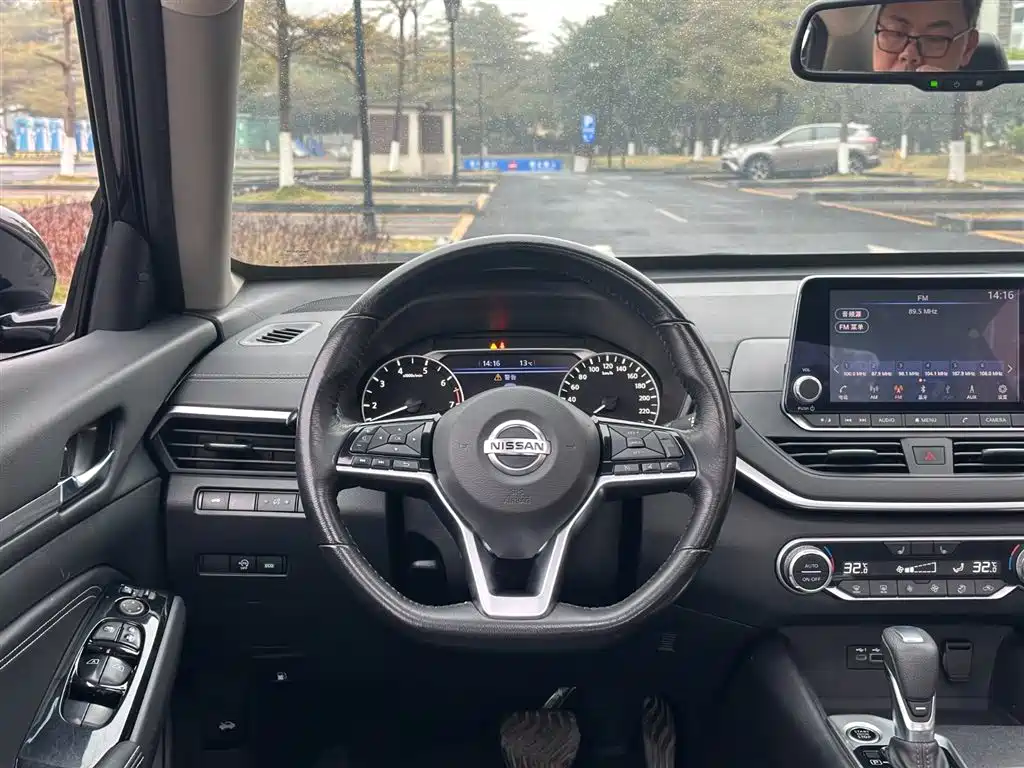 Nissan Nissan Altima 2020 Facelift 2.0L XL Upper Intelligent Driving Edition 2020 - thumbnail 6