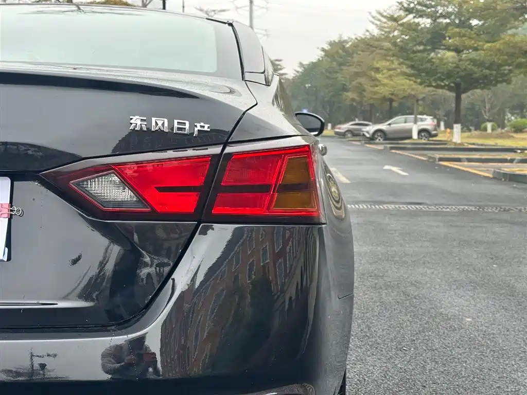Nissan Nissan Altima 2020 Facelift 2.0L XL Upper Intelligent Driving Edition 2020 - thumbnail 15