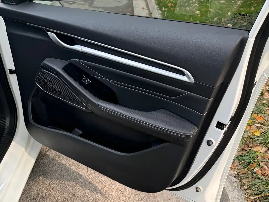 Geely Auto Geely Emgrand 2022 4th Generation 1.5L CVT Luxury 2022 - thumbnail 10