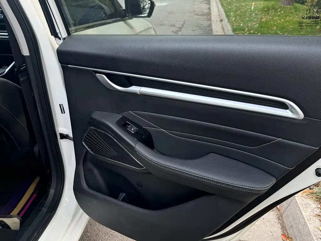 Geely Auto Geely Emgrand 2022 4th Generation 1.5L CVT Luxury 2022 - thumbnail 12