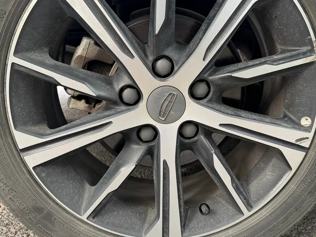 Geely Auto Geely Emgrand 2022 4th Generation 1.5L CVT Luxury 2022 - thumbnail 13