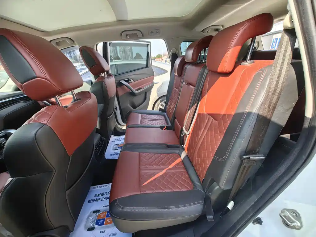 Dongfeng Fengxing Forthing T5L 2019 1.5T CVT Luxury 7-Seater 2020 - thumbnail 10