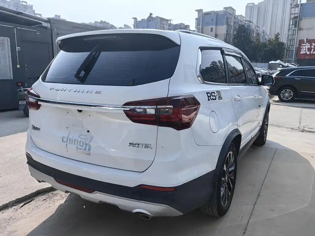 Dongfeng Fengxing Forthing T5L 2019 1.5T CVT Luxury 7-Seater 2020 - thumbnail 16