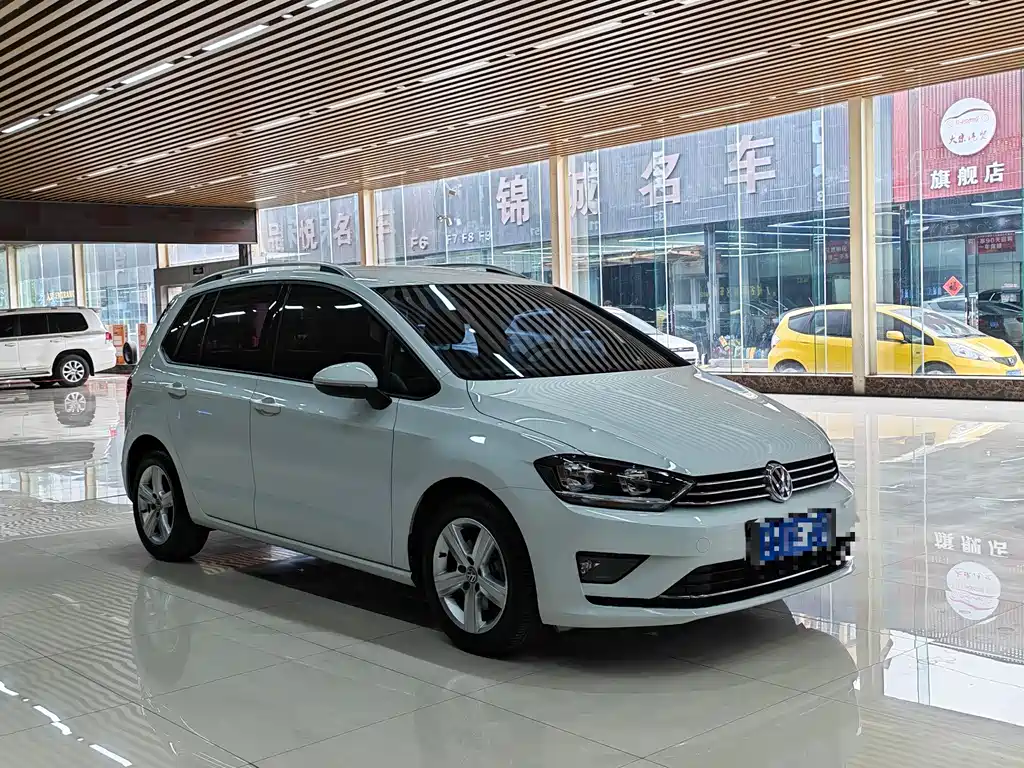Volkswagen Golf Sportsvan 2016 1.6L Automatic Comfort 2016 - thumbnail 3
