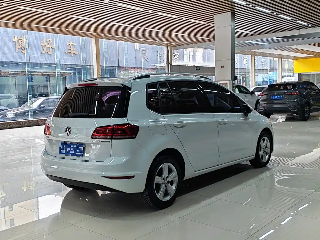 Volkswagen Golf Sportsvan 2016 1.6L Automatic Comfort 2016 - thumbnail 4
