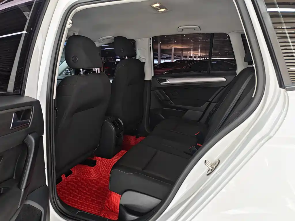 Volkswagen Golf Sportsvan 2016 1.6L Automatic Comfort 2016 - thumbnail 8