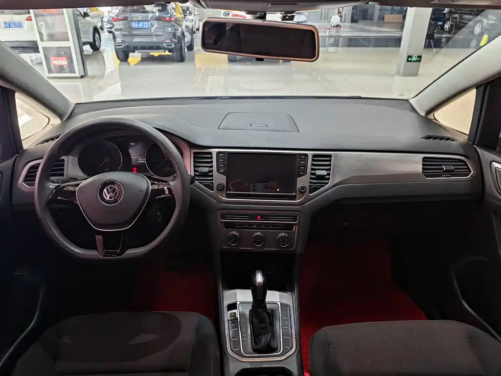 Volkswagen Golf Sportsvan 2016 1.6L Automatic Comfort 2016 - thumbnail 9