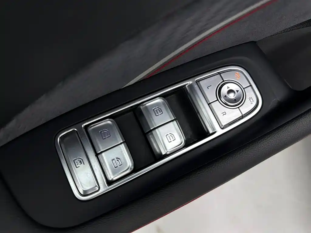 Hongqi Hongqi H6 2025 2.0T Zhishang Edition 2025 - thumbnail 25