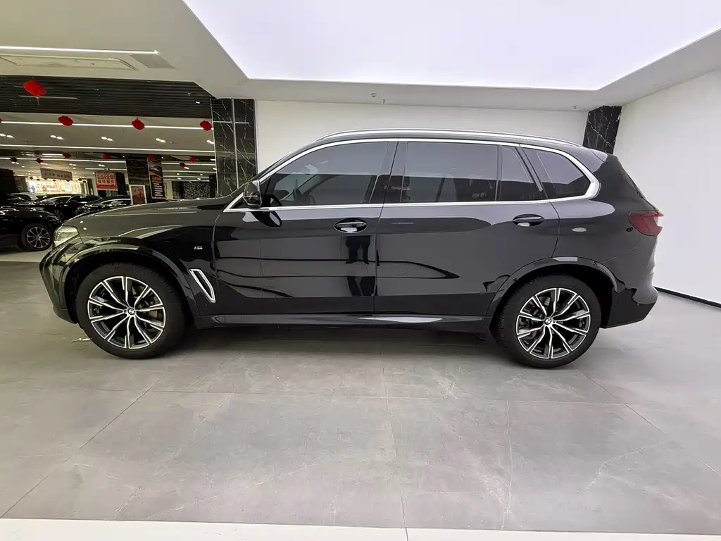 BMW BMW X5 2022 Facelift xDrive30Li M Sport Package 2023 - thumbnail 6