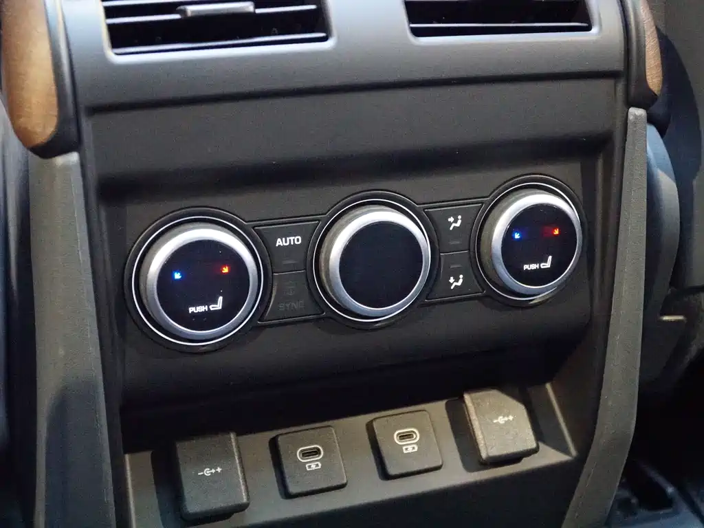 Land Rover Land Rover Defender 2022 110 P400 X-Dynamic HSE 2021 - thumbnail 15