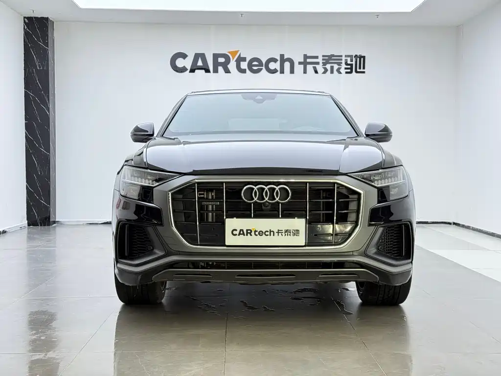 Audi Audi Q8 55 TFSI 2020 - thumbnail 2