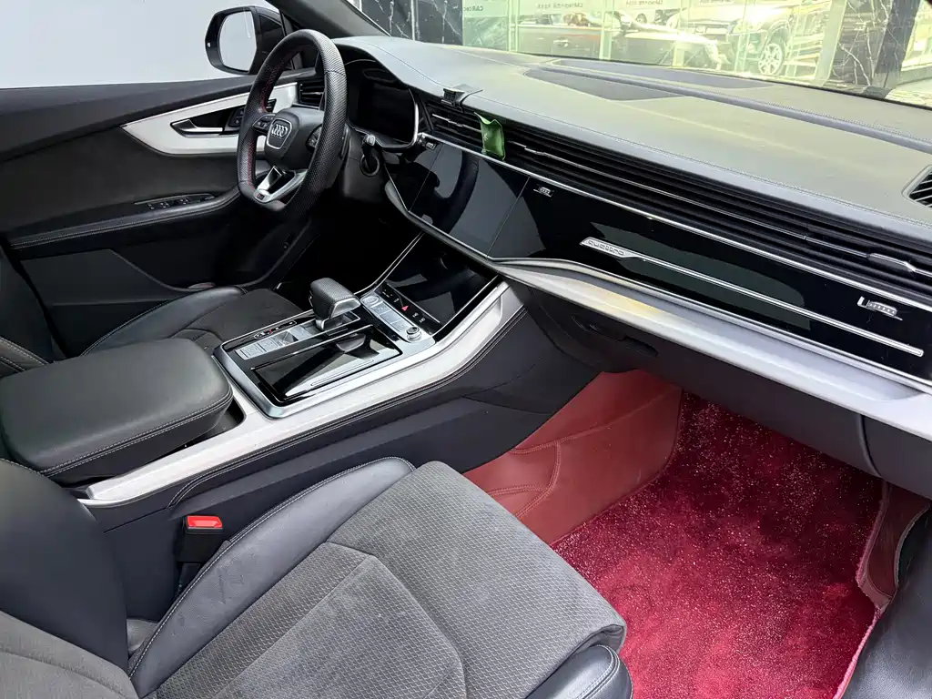 Audi Audi Q8 55 TFSI 2020 - thumbnail 15