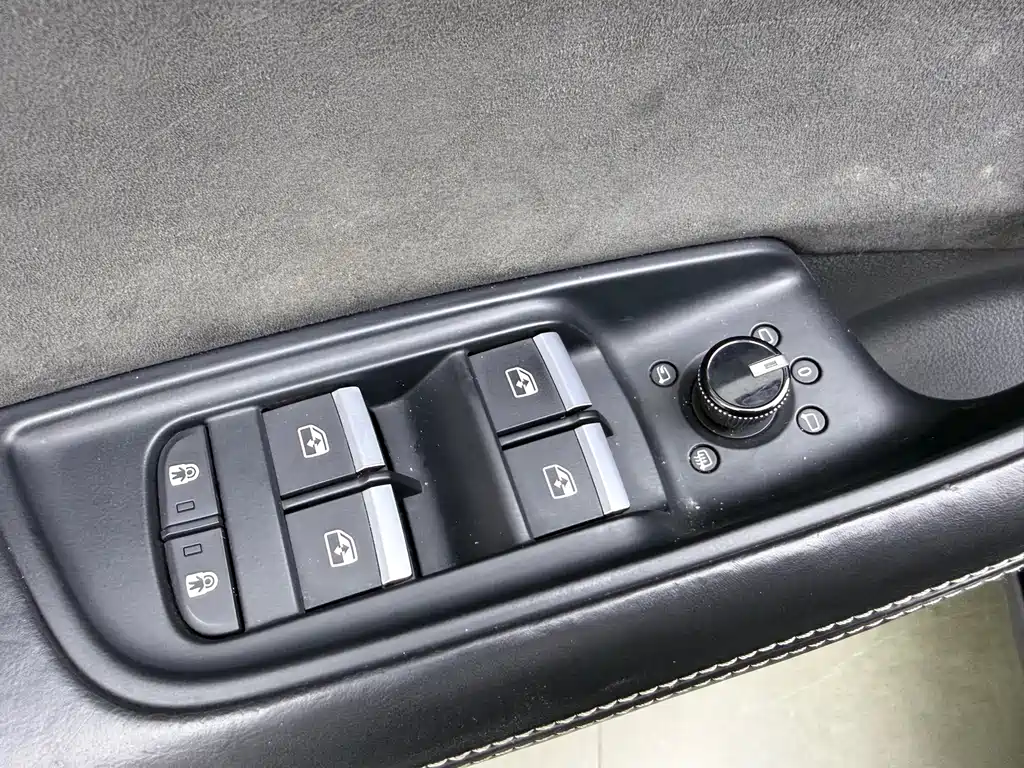 Audi Audi Q8 55 TFSI 2020 - thumbnail 18