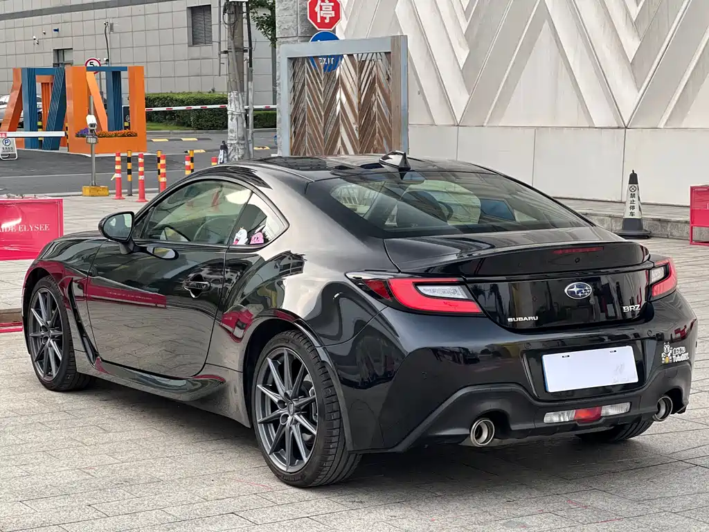 Subaru Subaru BRZ 2022 2.4L Manual 2023 - thumbnail 4
