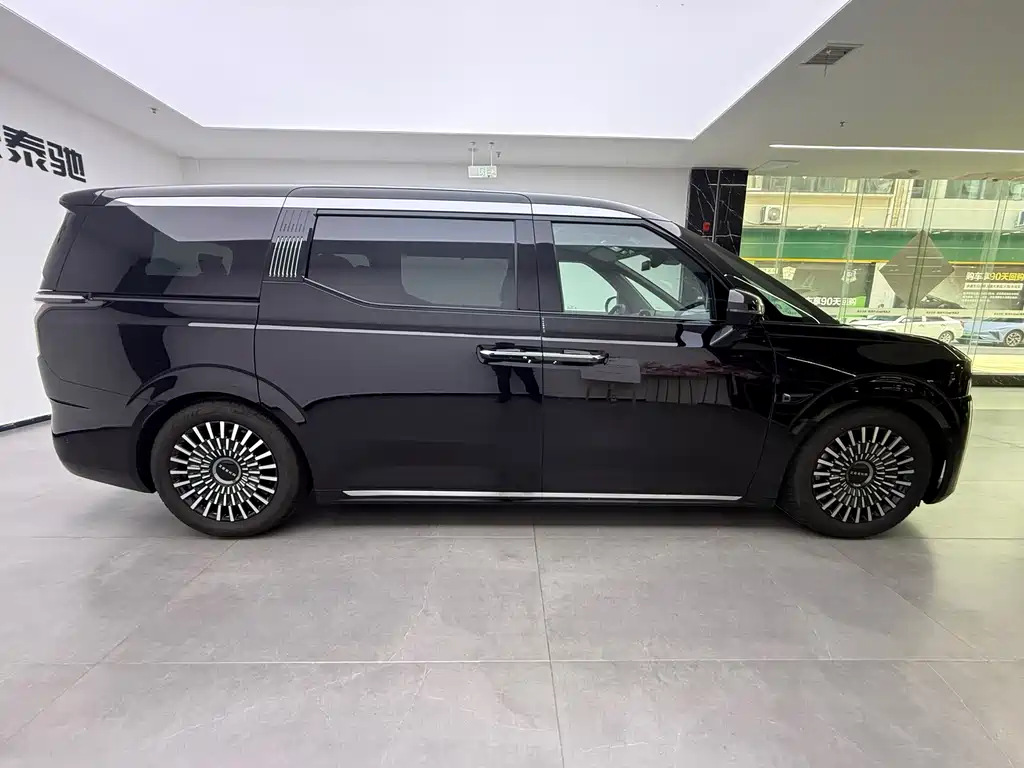 Zeekr Zeekr 009 2024 6-Seat Executive Edition AWD 108kWh 2025 - thumbnail 7