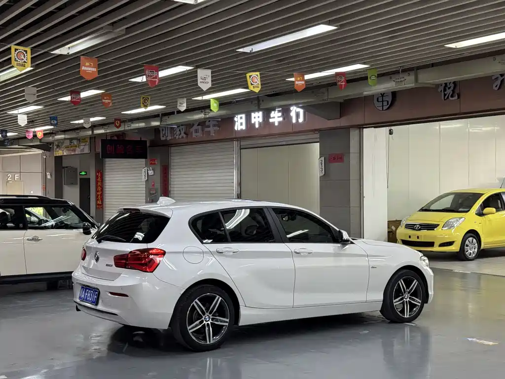 BMW BMW 1 Series 2015 120i M Sport Package 2016 - thumbnail 4
