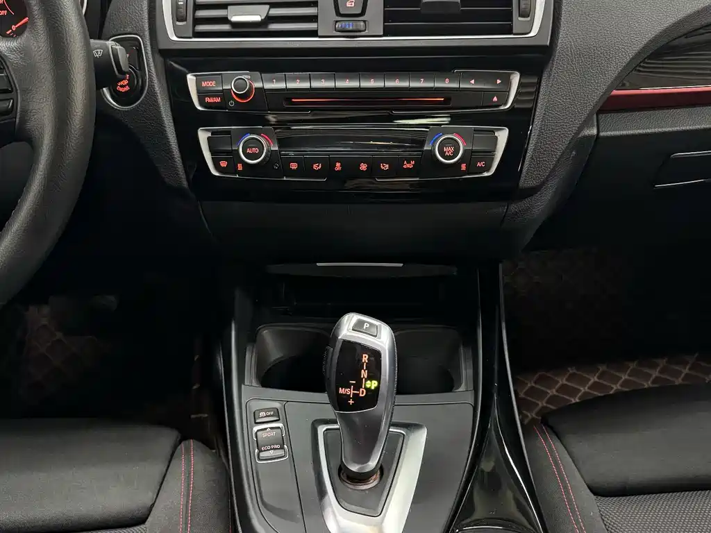 BMW BMW 1 Series 2015 120i M Sport Package 2016 - thumbnail 10