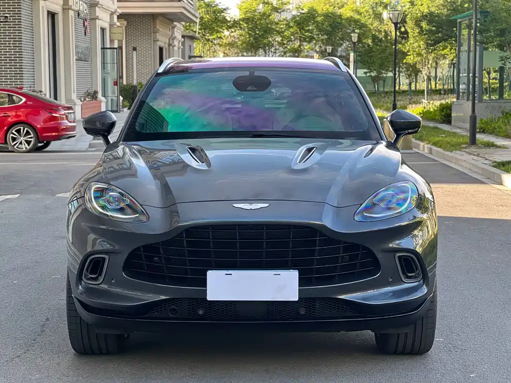 Aston Martin Aston Martin DBX 2023 4.0T V8 2024 - thumbnail 2