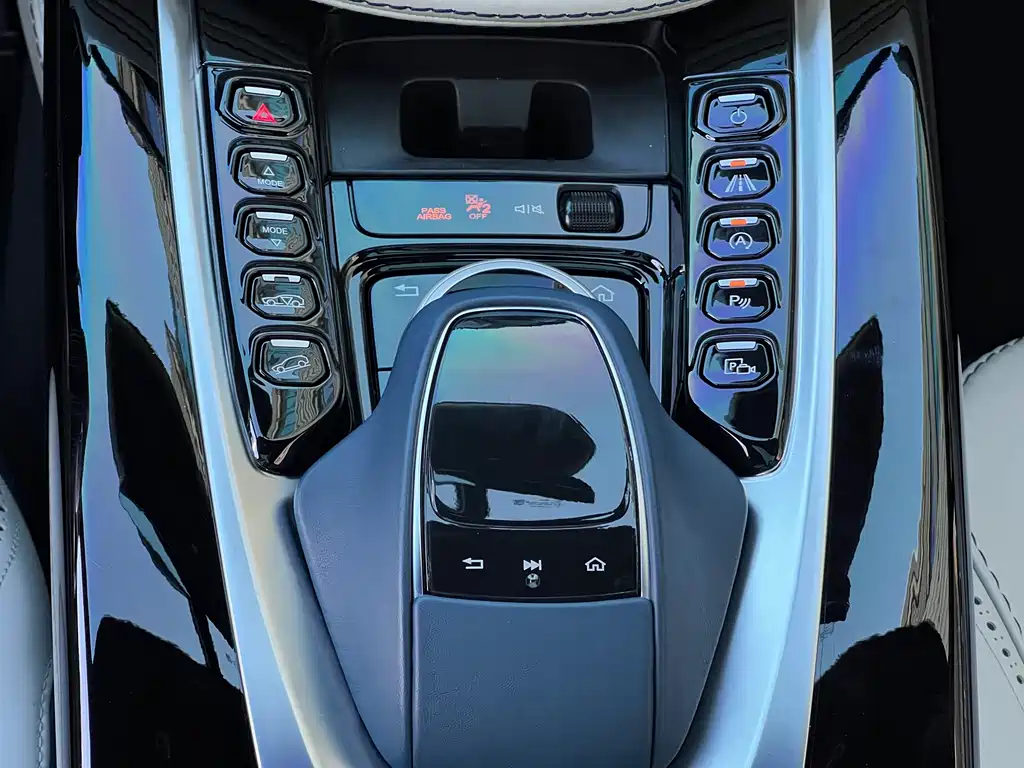 Aston Martin Aston Martin DBX 2023 4.0T V8 2024 - thumbnail 20