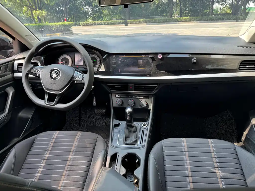 Volkswagen Volkswagen Lavida 2019 1.5L Auto Fashion Edition China VI 2020 - thumbnail 4