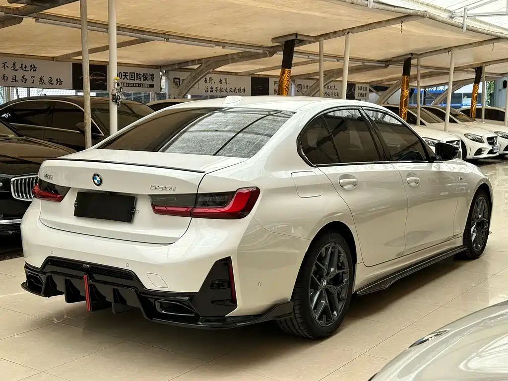 BMW BMW 3 Series 2025 330i M Sport Night Edition 2025 - thumbnail 4
