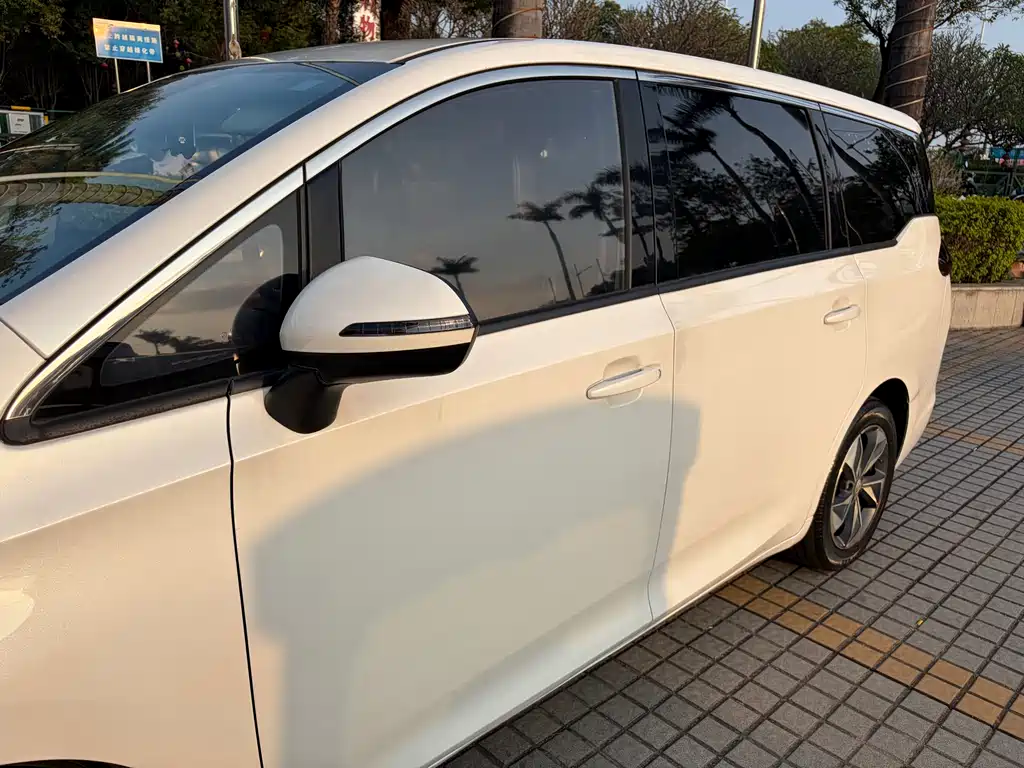 GAC Trumpchi GAC Trumpchi M6 2023 PRO 270T DCT Luxury 2022 - thumbnail 6