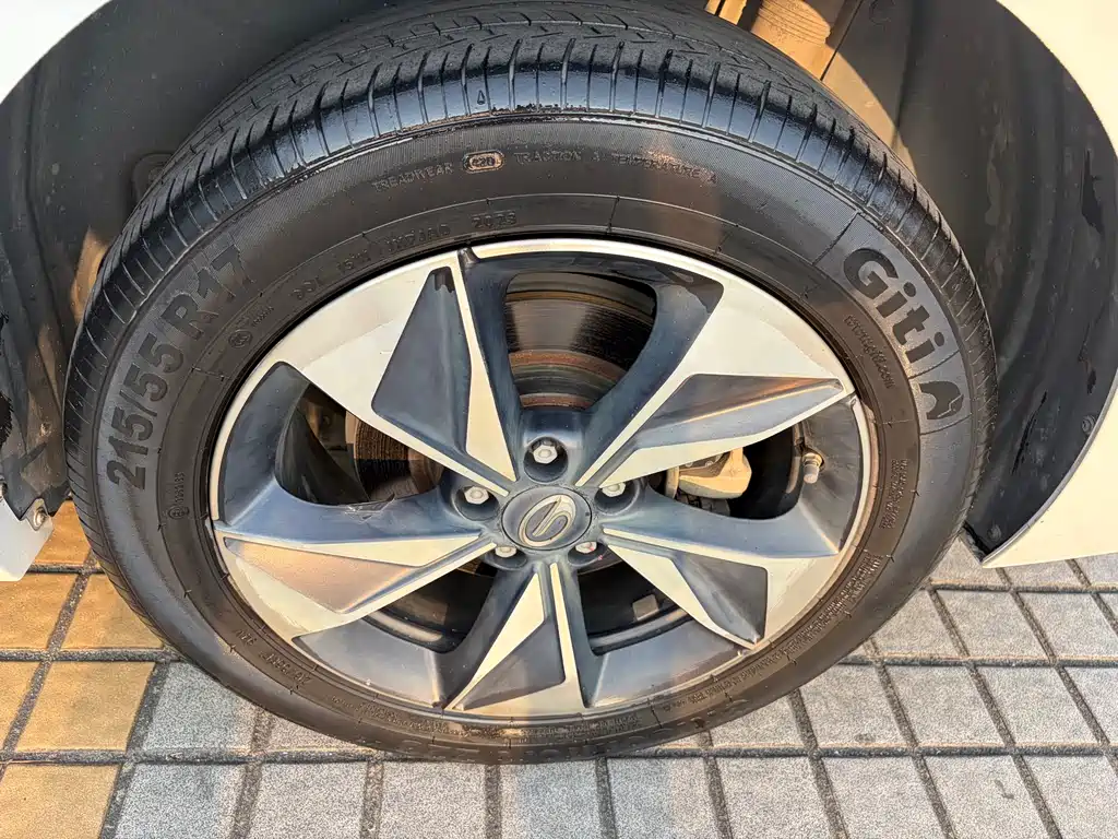 GAC Trumpchi GAC Trumpchi M6 2023 PRO 270T DCT Luxury 2022 - thumbnail 8