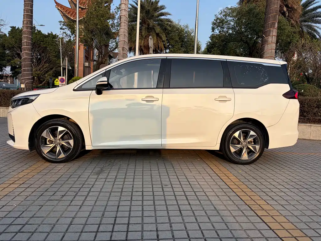 GAC Trumpchi GAC Trumpchi M6 2023 PRO 270T DCT Luxury 2022 - thumbnail 9