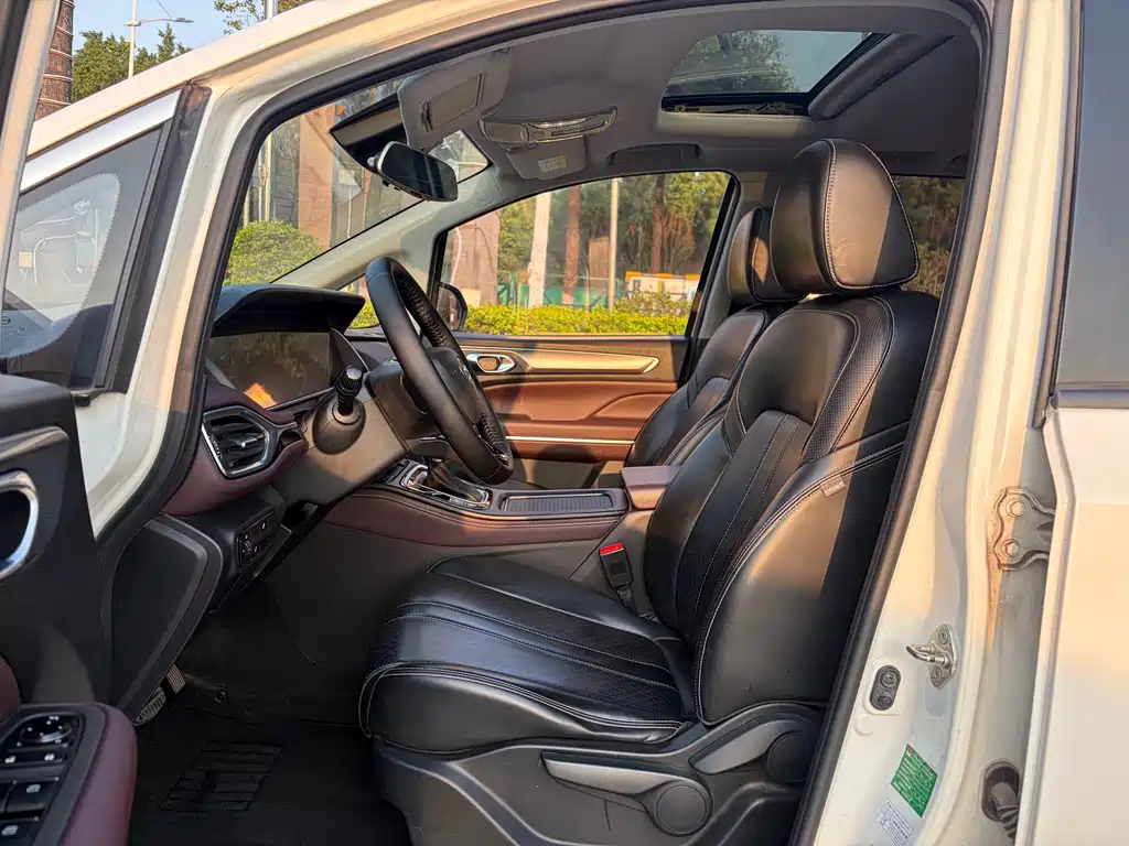 GAC Trumpchi GAC Trumpchi M6 2023 PRO 270T DCT Luxury 2022 - thumbnail 10