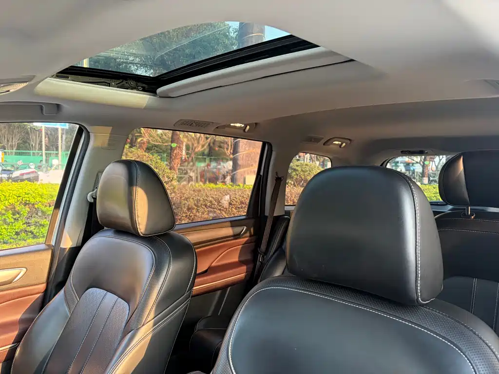 GAC Trumpchi GAC Trumpchi M6 2023 PRO 270T DCT Luxury 2022 - thumbnail 11