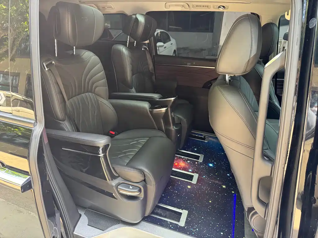 GAC Trumpchi GAC Trumpchi M8 2024 Master Series 400T Prestige Edition 2024 - thumbnail 8