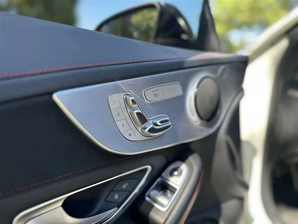 Mercedes-Benz 2016 Mercedes-AMG C 63 Coupe 2018 - thumbnail 9