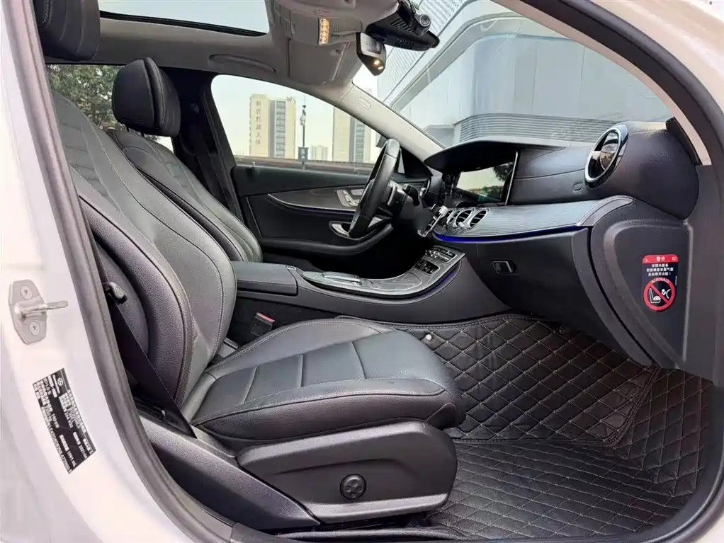 Mercedes-Benz Mercedes-Benz E-Class 2021 Facelift E 300 L Sport Fashion 2021 - thumbnail 17