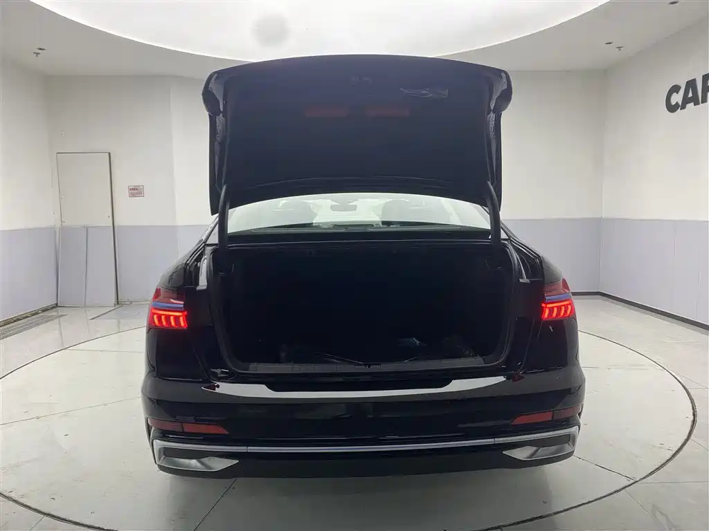 Audi Audi A6L 2025 40 TFSI Luxury Dynamic 2026 - thumbnail 13