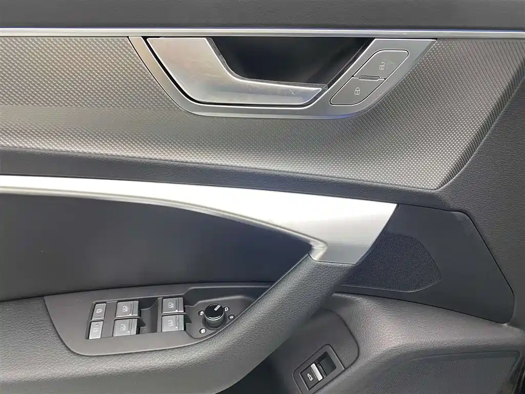 Audi Audi A6L 2025 40 TFSI Luxury Dynamic 2026 - thumbnail 26