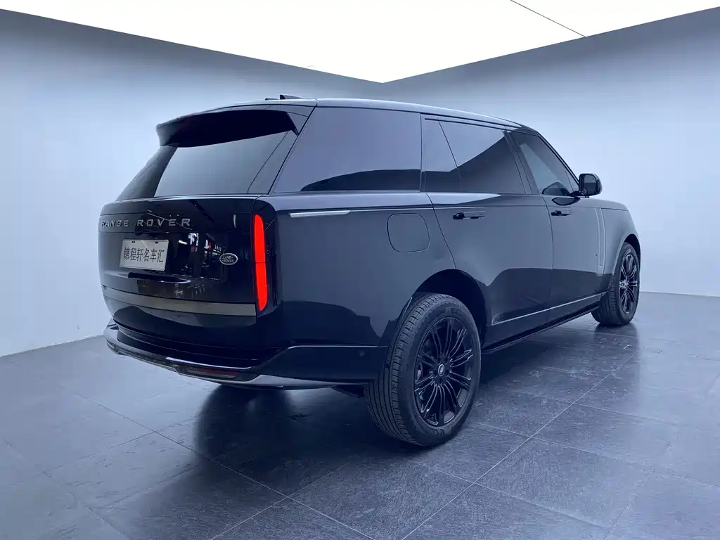 Land Rover Land Rover Range Rover 2024 3.0 L6 400PS Vogue Extended Wheelbase 7-Seater 2024 - thumbnail 4