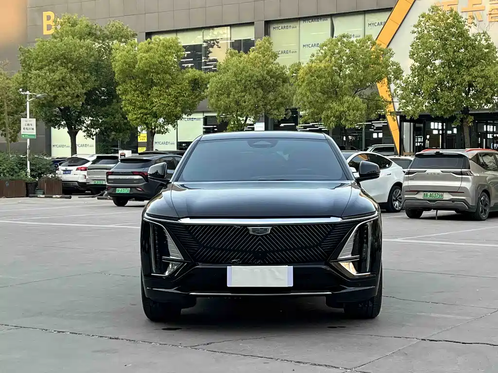 Cadillac Cadillac Lyriq RWD Standard Range Luxury 2024 - thumbnail 3