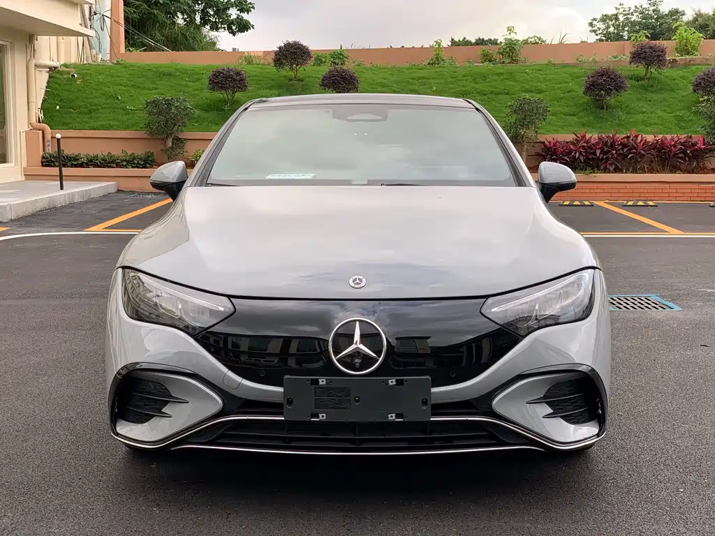 Mercedes-Benz Mercedes-Benz EQE 2022 350 Pioneer Edition 2023 - thumbnail 2