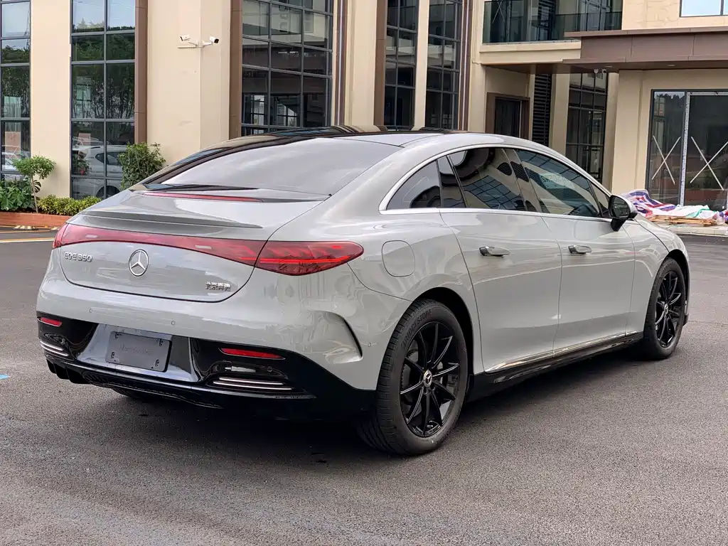 Mercedes-Benz Mercedes-Benz EQE 2022 350 Pioneer Edition 2023 - thumbnail 4