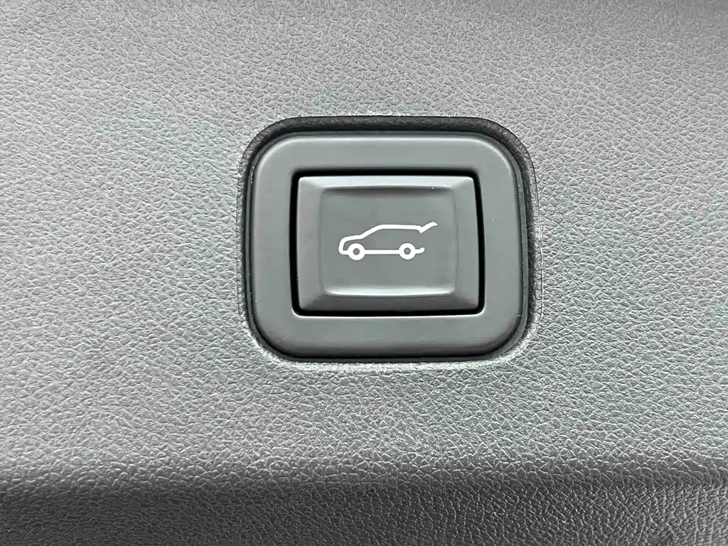 Cadillac Cadillac Lyriq RWD Standard Range Luxury 2024 - thumbnail 11