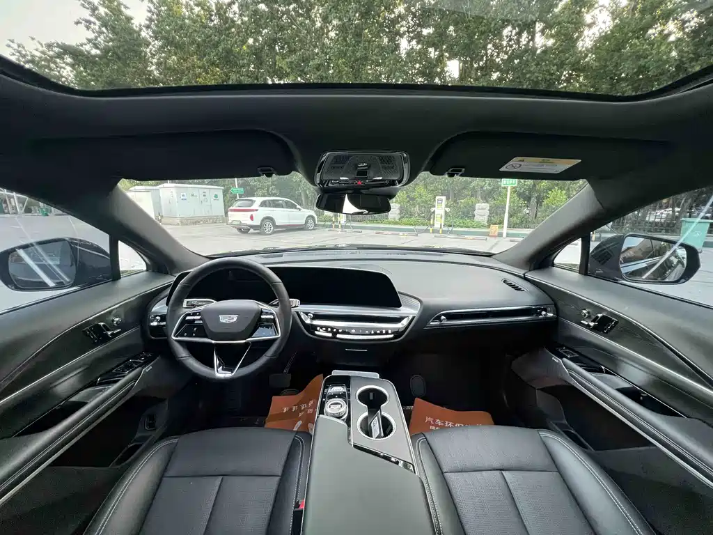 Cadillac Cadillac Lyriq RWD Standard Range Luxury 2024 - thumbnail 15