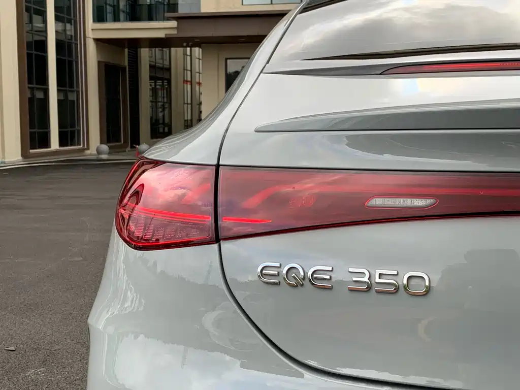 Mercedes-Benz Mercedes-Benz EQE 2022 350 Pioneer Edition 2023 - thumbnail 12