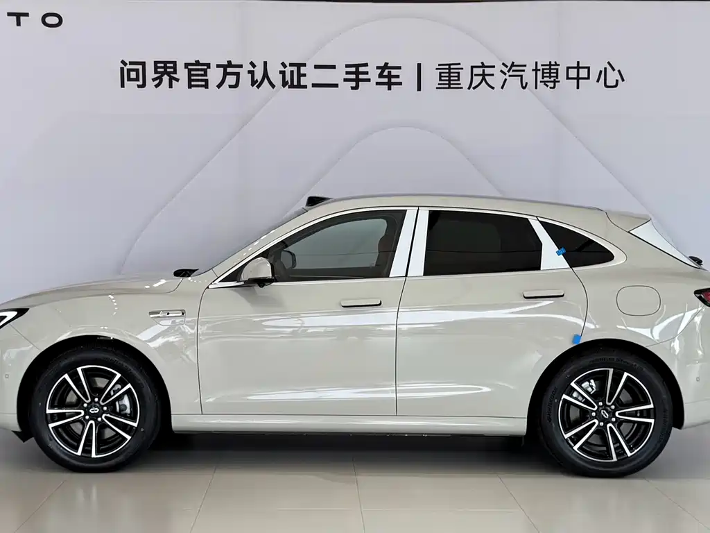 AITO AITO M5 2025 EREV Ultra RWD 2026 - thumbnail 4