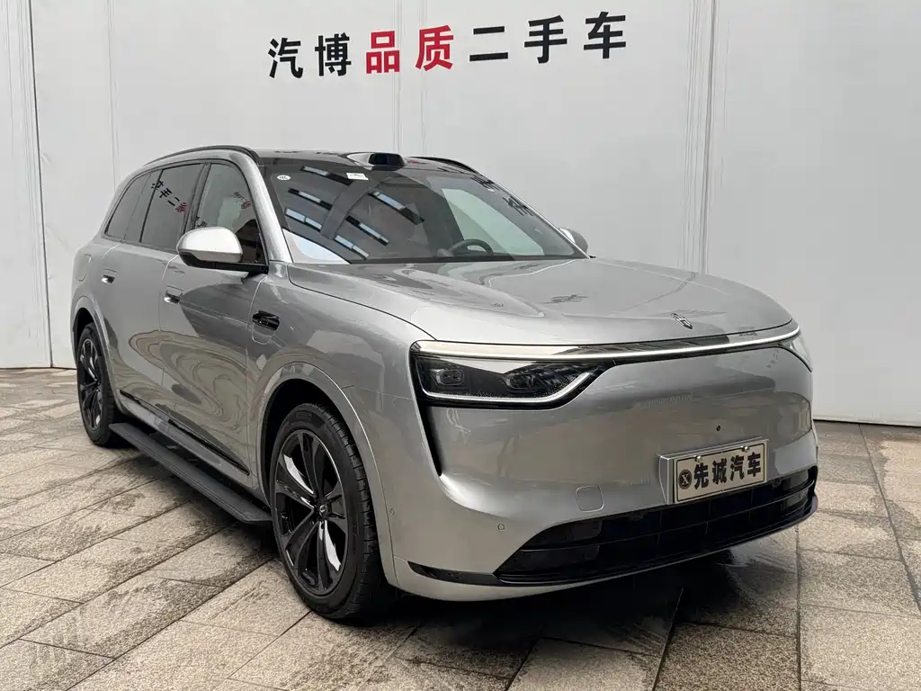 AITO AITO M8 2025 EREV Ultra 53.4kWh 5-Seater 2026 - thumbnail 3