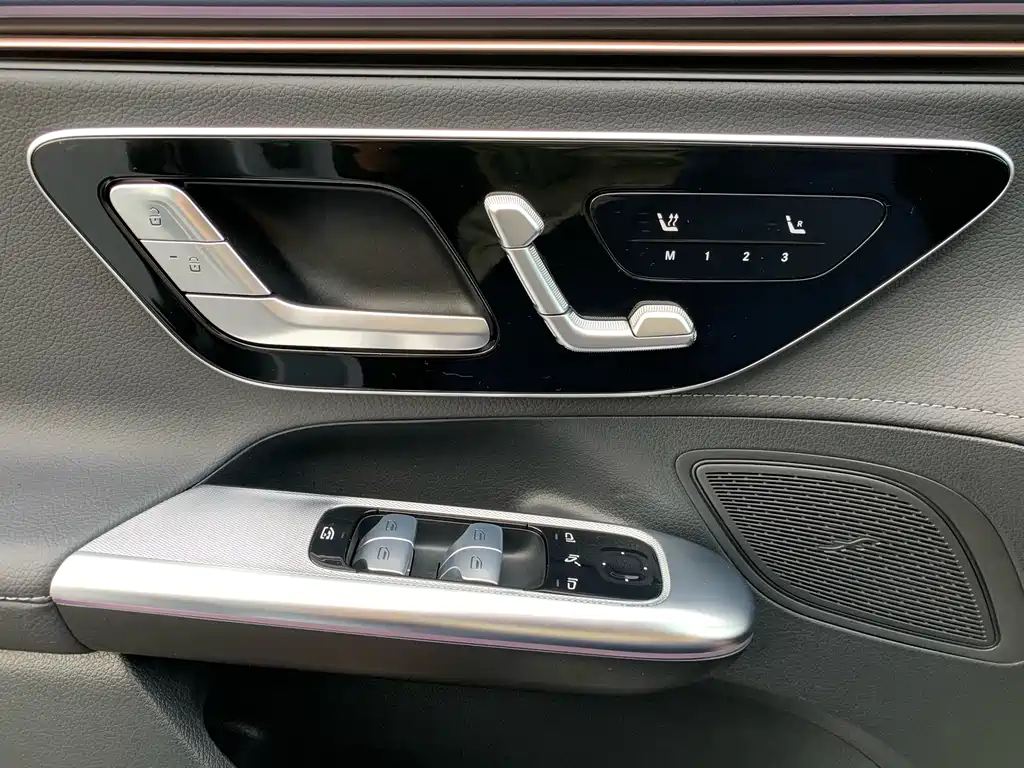 Mercedes-Benz Mercedes-Benz EQE 2022 350 Pioneer Edition 2023 - thumbnail 22