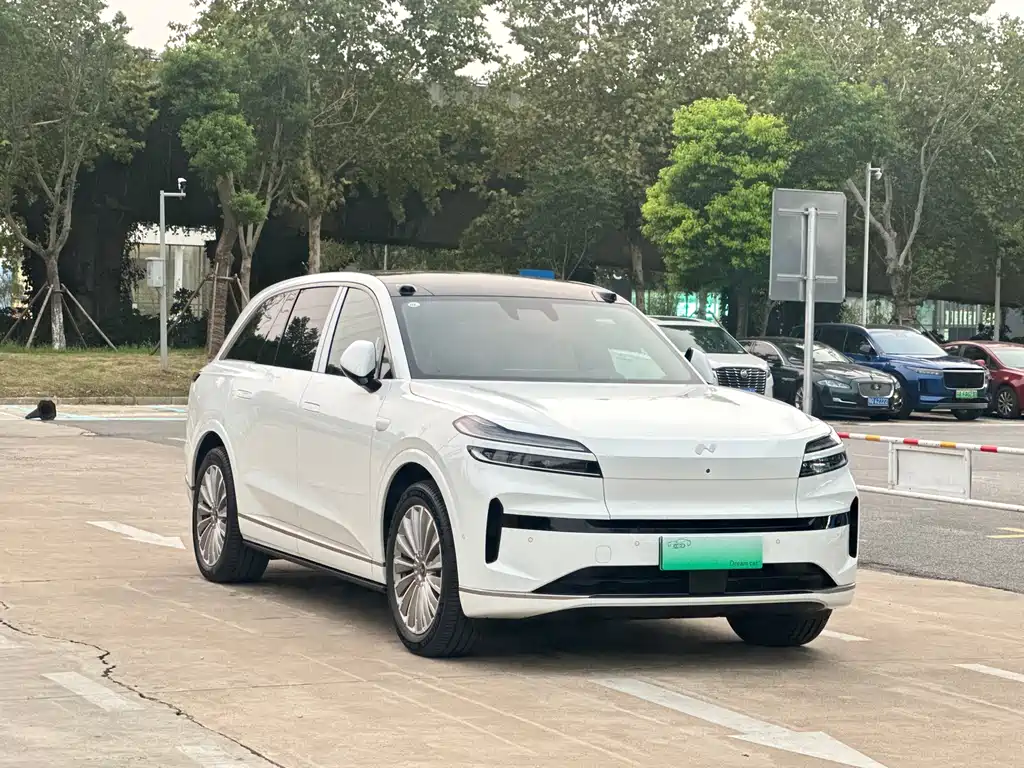 Onvo Onvo L90 2025 Max 6-Seater 2025 - thumbnail 3