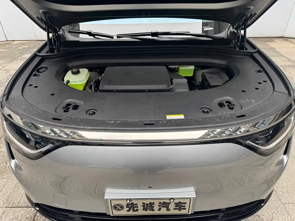 AITO AITO M8 2025 EREV Ultra 53.4kWh 5-Seater 2026 - thumbnail 14